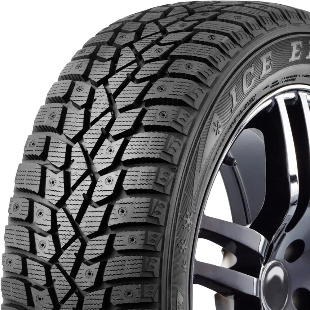 Ice Edge Passenger Winter 102T Sumitomo 235/60R17 Tire