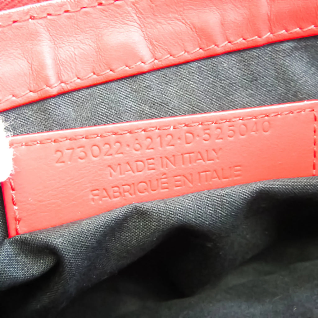 Red Clutch Bag Balenciaga Pre-Owned Leather Color 273022 (Good) Women's