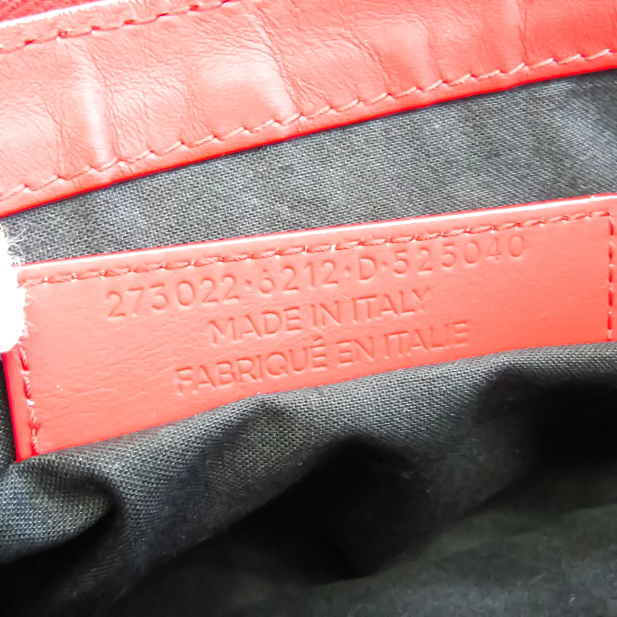 Red Clutch Bag Balenciaga Pre-Owned Leather Color 273022 (Good) Women's