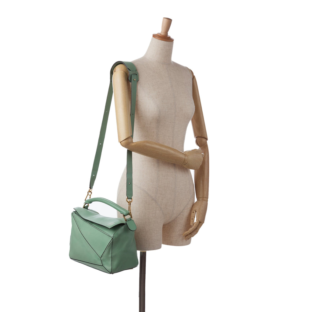 Satchel Puzzle Unisex LOEWE Leather Green Calf Pre-Owned (Good) Authenticated Medium
