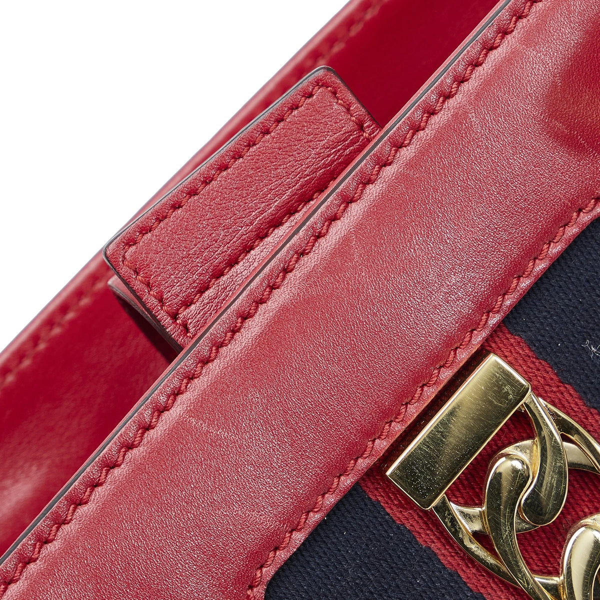 Authenticated Unisex Gucci Satchel Calf Sylvie Leather Pre-Owned Red (Good)