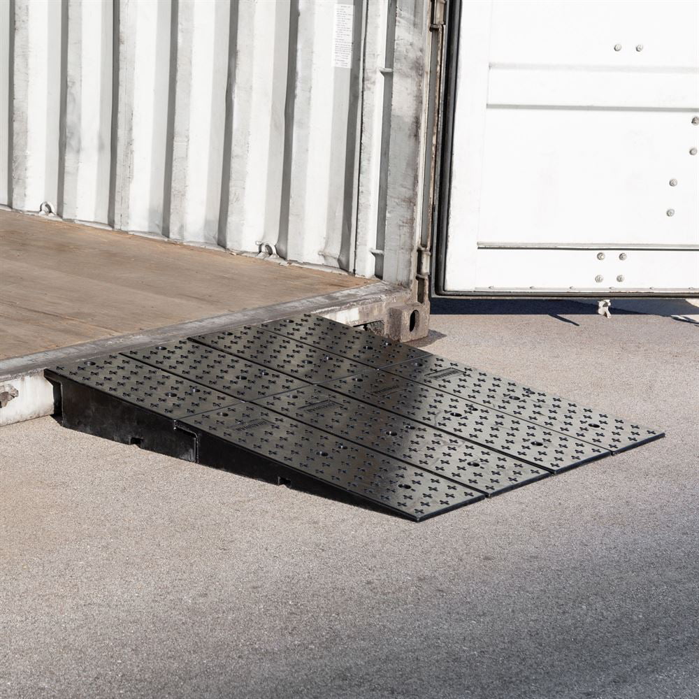 Rubber 20CR44911 Guardian - 49" 44" Shipping Wedge Full-Width x Container Ramps