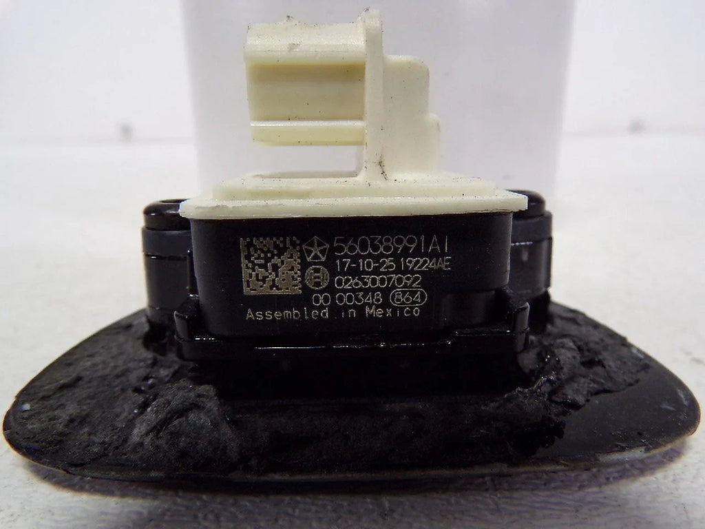 OEM Rear LKQ (Good) Backup Jeep 14-18 Cherokee View Pre-Owned Camera