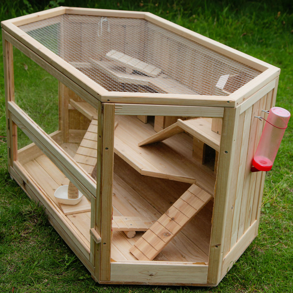 WHC001 Pig, Hamster ALEKO Guinea Wood Deluxe Mansion, 3-Tier Fir Large